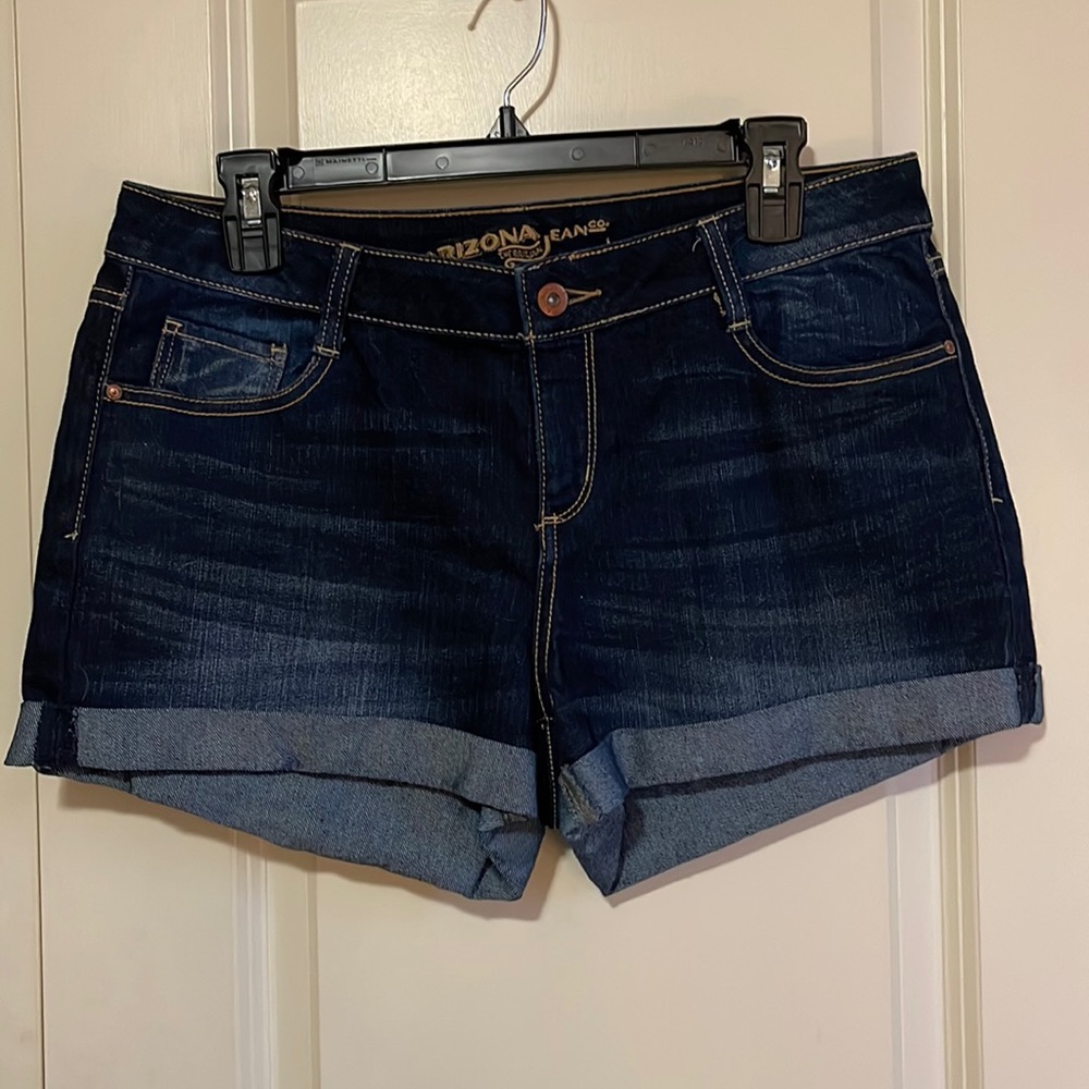 Arizona jeans shorts, size 13. Open to all offers!
